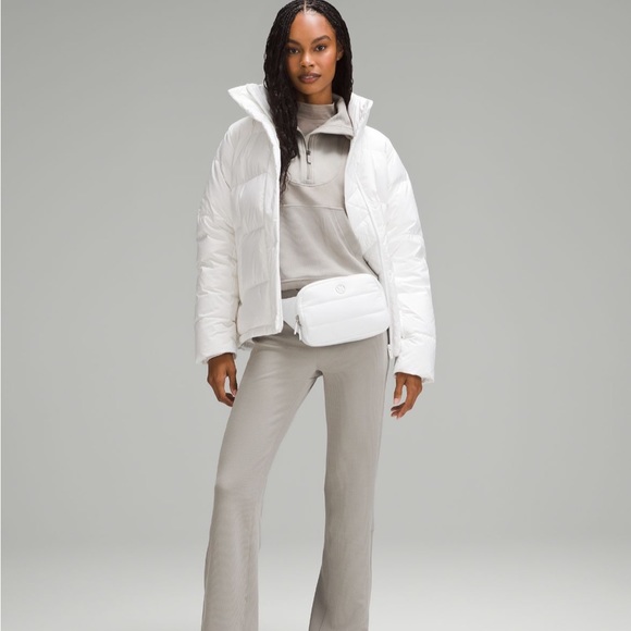 Lululemon NWT Everywhere Belt Bag Large Wunderpuff 2L in White - Picture 2 of 6